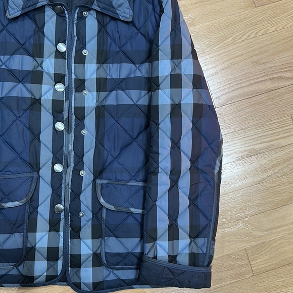 Womens Burberry Jacket - Picture 7 of 14